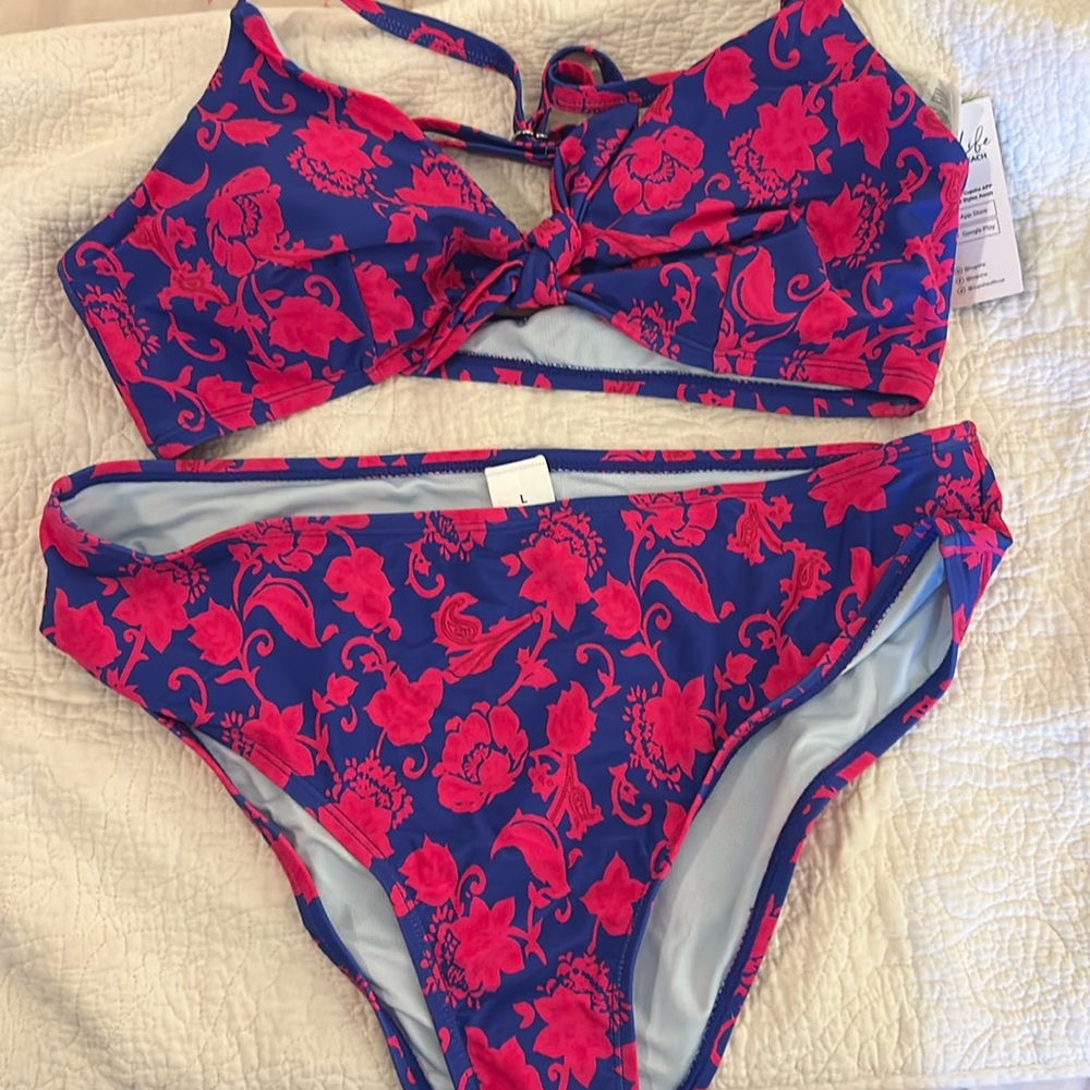Cupshe 2 piece. NWT